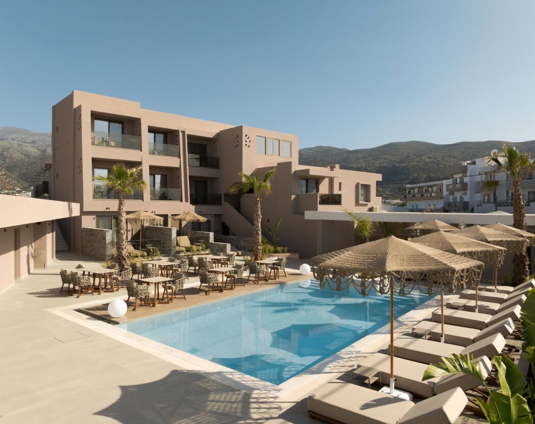 Veranda-Pool-Bar-Restaurant-High-Beach-Resort-2