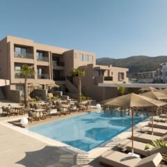 Veranda-Pool-Bar-Restaurant-High-Beach-Resort-2